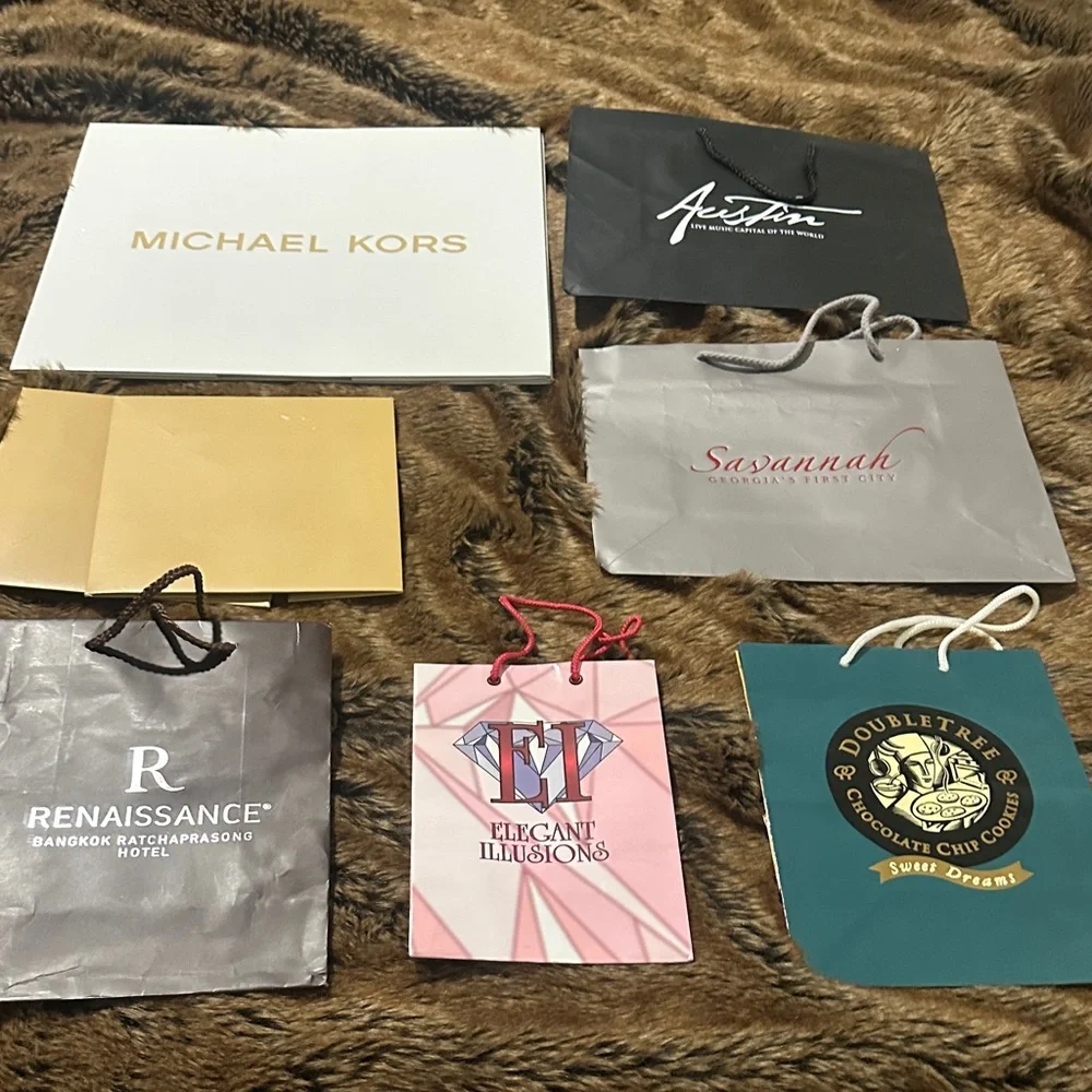 Assorted Designer 5 Gift Bags & 2 Gift Boxes